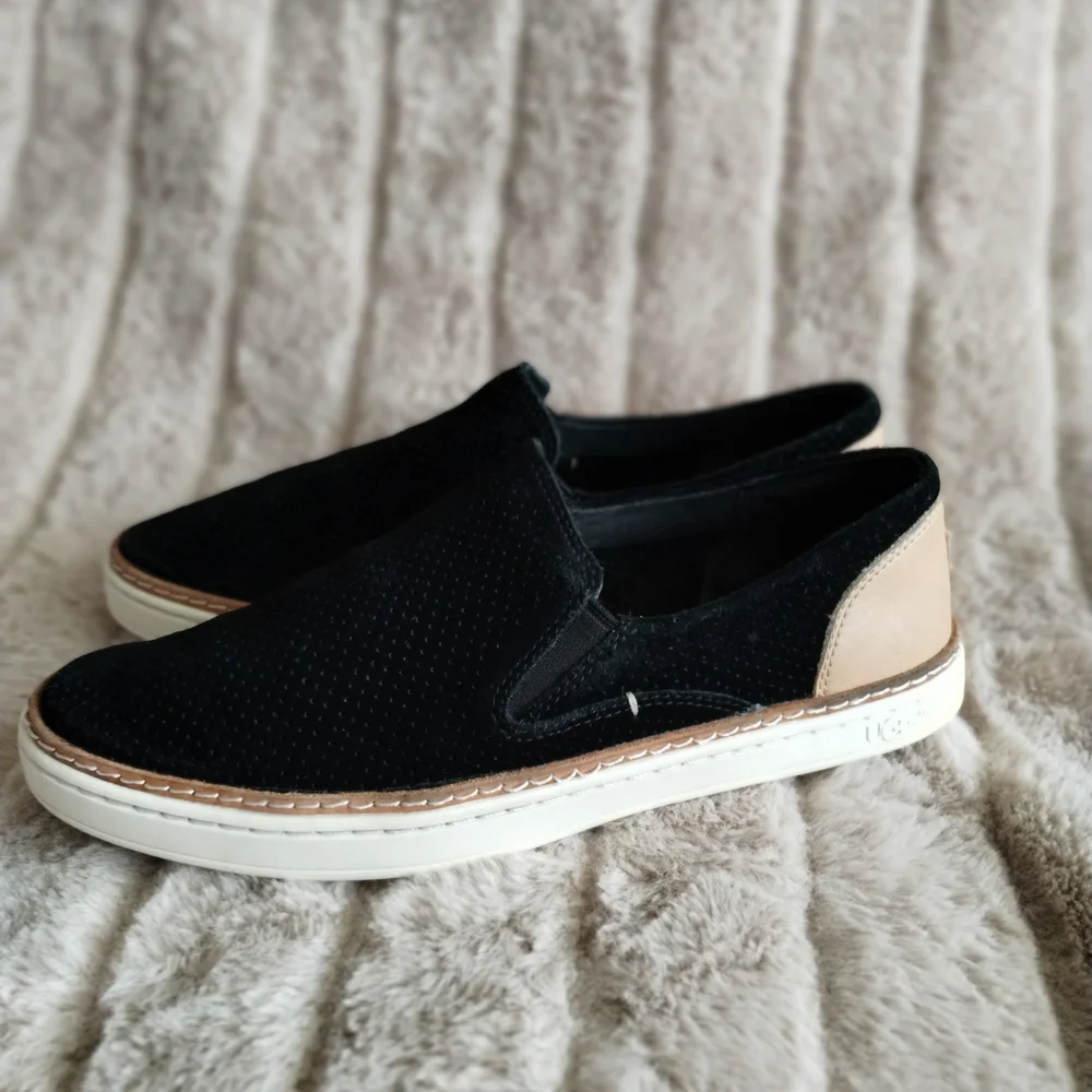UGG Slip-On Sneakers Black Perforated Leather Casual Shoes Women’s 7.5